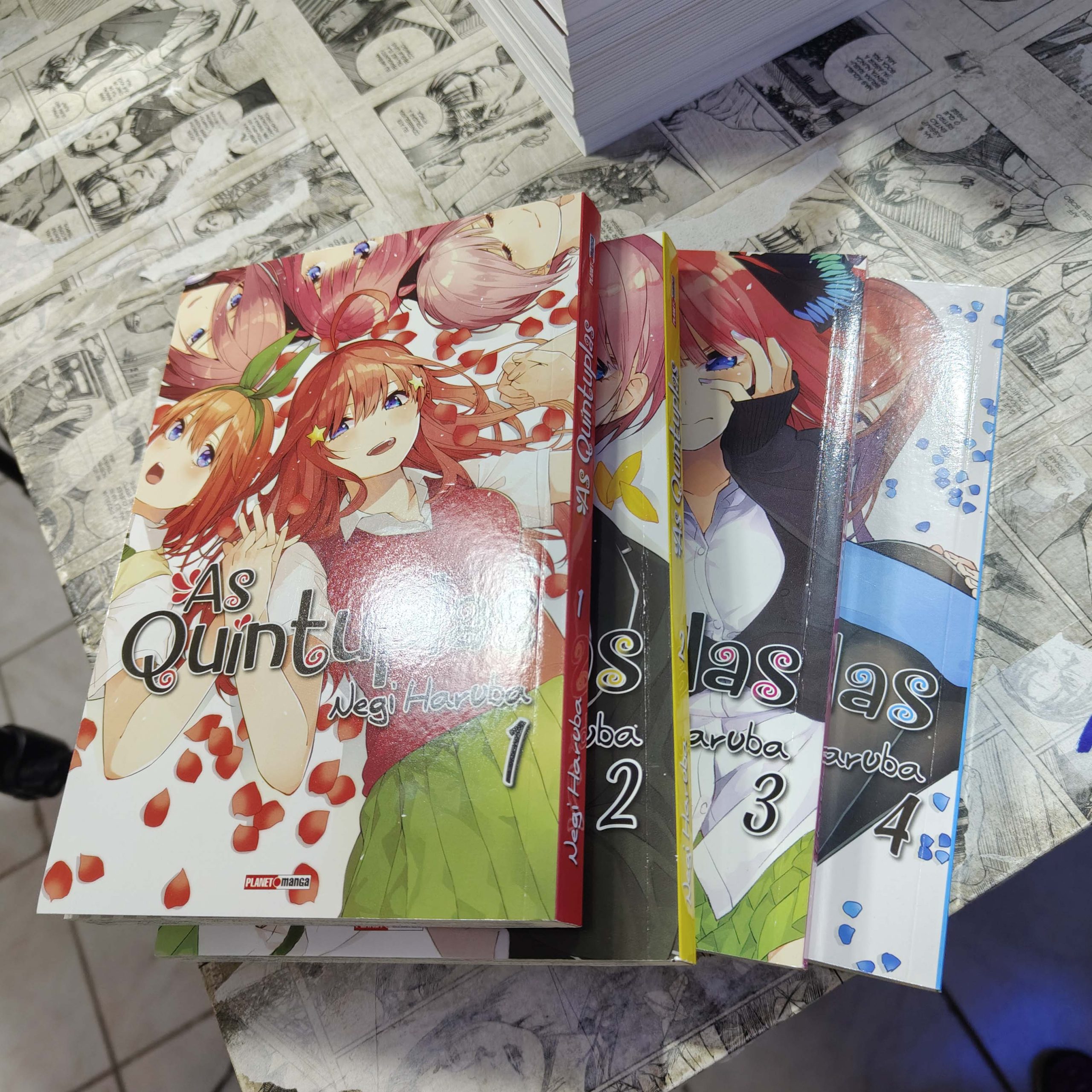 As Quintuplas - Vol.1 ao 4 - s/marcador (Lote #321)