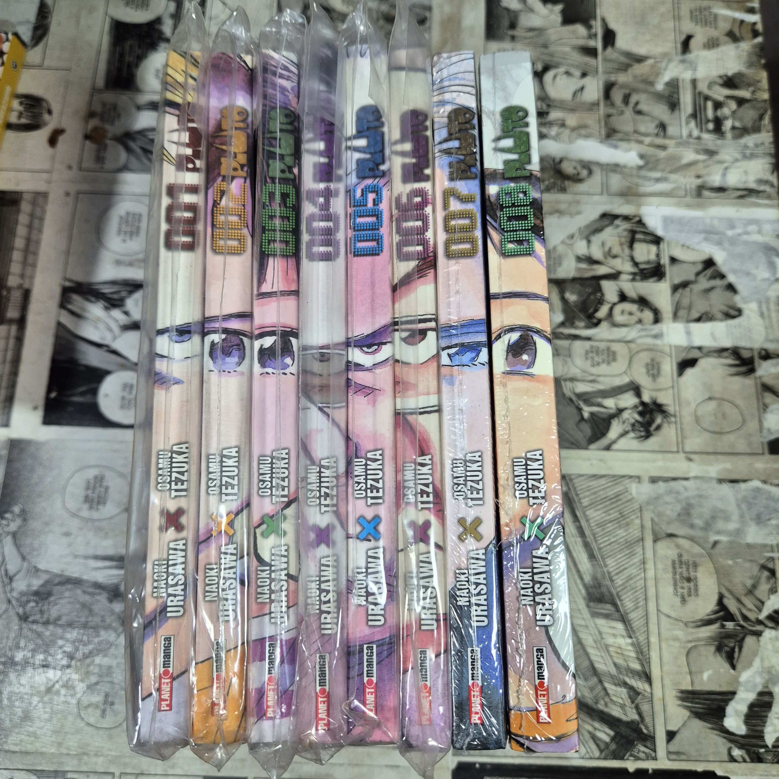 Pluto - Completo (Lote #335)