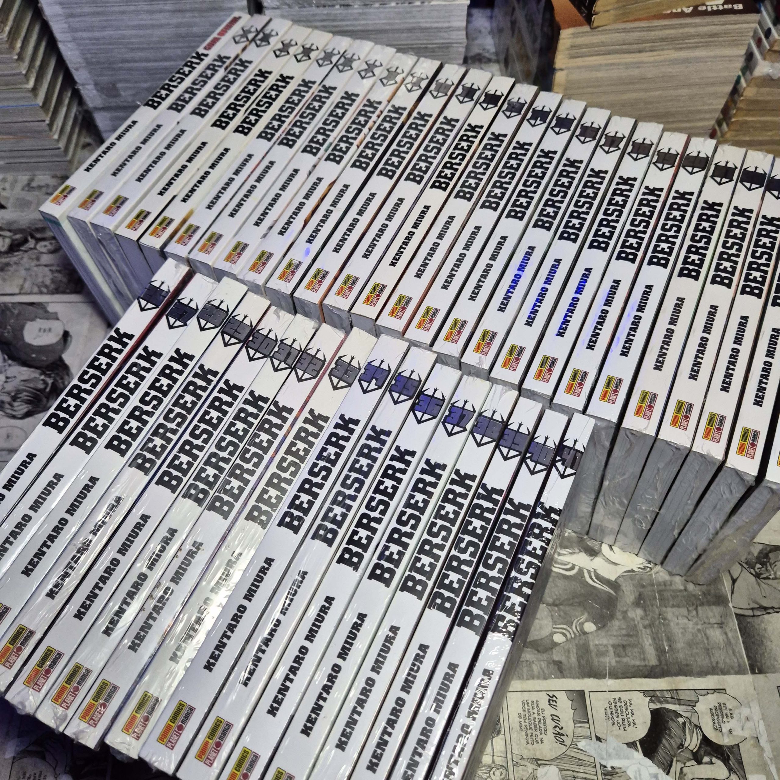 Berserk - Vol.1 ao 41 + Guia Oficial (Lote #339)